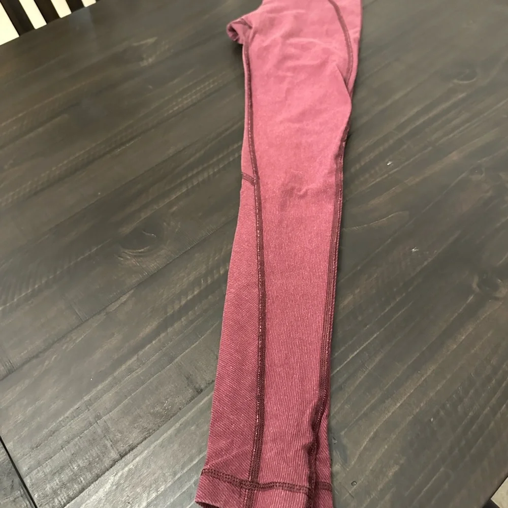 lululemon athletica Plum Leggings - Picture 1 of 4